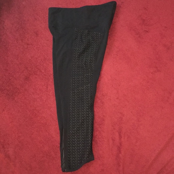 Capris - Picture 4 of 5